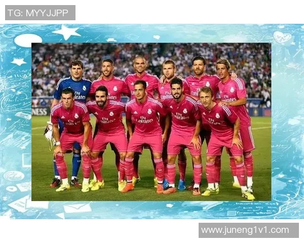 粉色衣服的足球明星是谁他在赛场上的表现如何