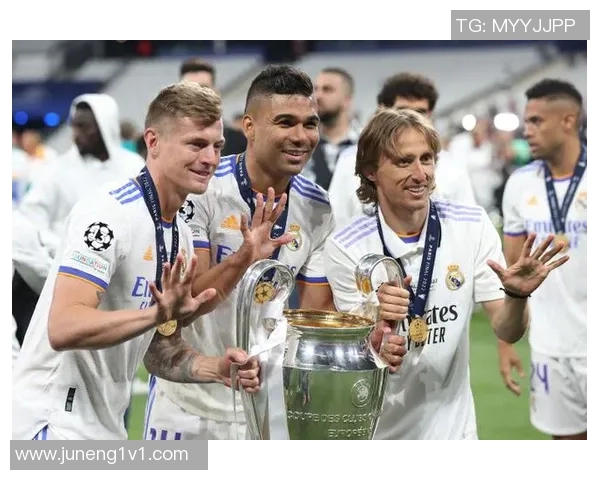 2021年足球明星风采大赏精彩瞬间回顾与球场魅力展现 2021年足球明星风采大赏精彩瞬间回顾与球场魅力展现