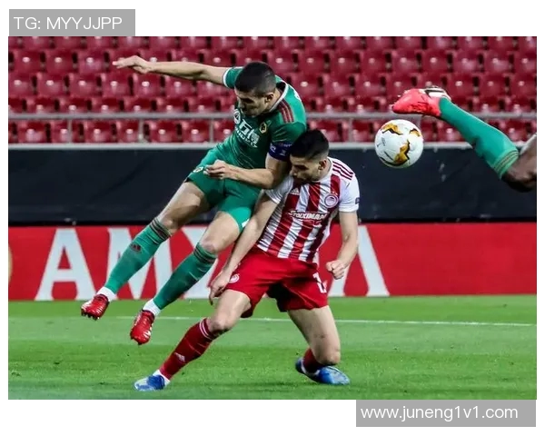 足球明星球员在比赛中的精彩表现与关键时刻分析 足球明星球员在比赛中的精彩表现与关键时刻分析