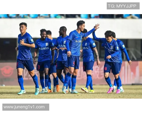 申花与卓尔首发阵容解析双方战术布局与球员表现展望 申花与卓尔首发阵容解析双方战术布局与球员表现展望